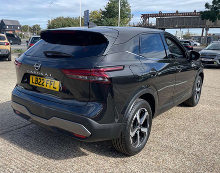 Nissan Qashqai 1.3 Qashqai N-Connecta DiG-T MHEV 5dr 9