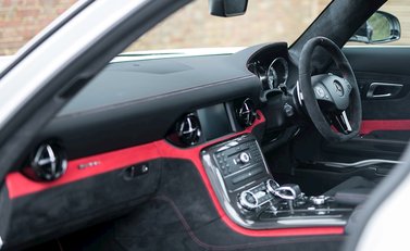 Mercedes-Benz SLS AMG Black Series 14
