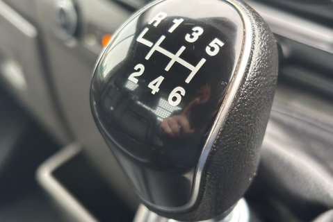 Ford Transit 350 Srw L2 130 ps Single Cab Tipper - Air Con / Tow Axle / Rear Camera 32