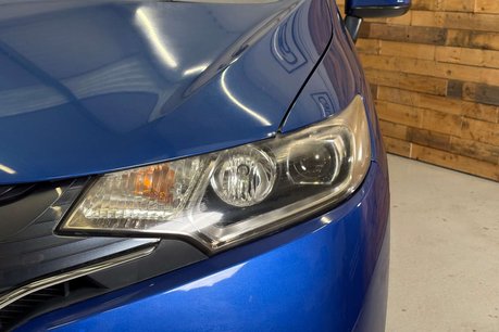Honda Jazz 1.3L DOHC i-VTEC 17