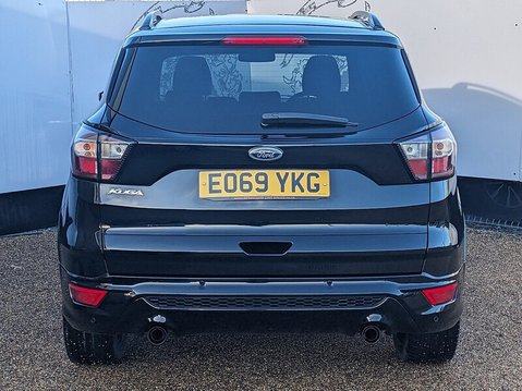 Ford Kuga ST-LINE TDCI 8