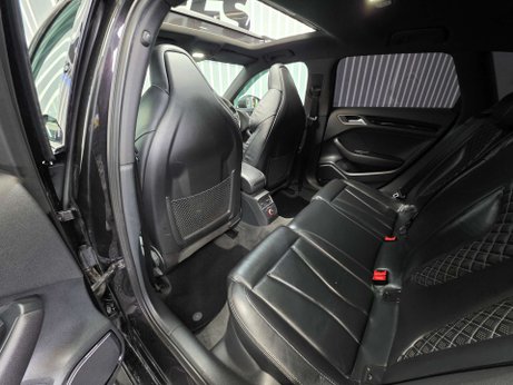 Audi RS3 2.5 TFSI Sportback 5dr Petrol S Tronic quattro Euro 6 (s/s) (Nav) (367 ps) 19