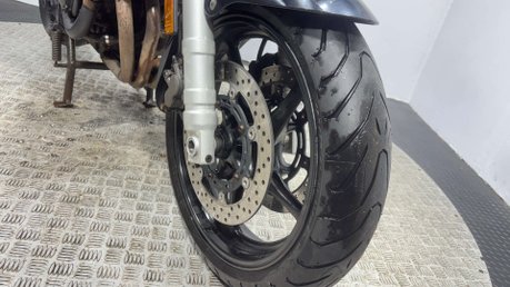 Yamaha FZ FAZER 2006 41K RUNNING COMMUTER PROJECT BIKE 600CC 29