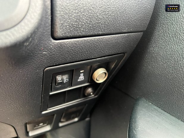Toyota Hilux Crew Cab 4X4 Active 4WD Air Con Rear Camera EURO 6 NO VAT 23