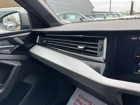 Audi A1 S LINE 35 TFSI S-A 43