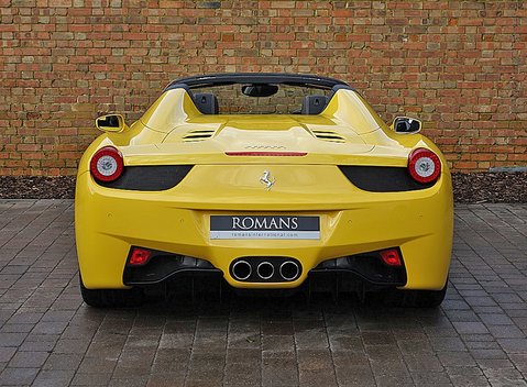Ferrari 458 Spider 12