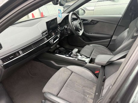 Audi A4 2.0 A4 Black Edition 35 TFSI MHEV Semi-Auto 4dr 9