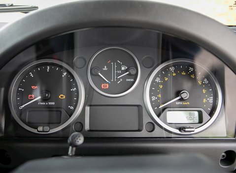 Land Rover Defender 90 TD XS Station Wagon 17