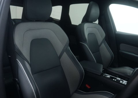 Volvo XC60 2.0 XC60 R-Design T6 Recharge AWD Auto 4WD 5dr 44