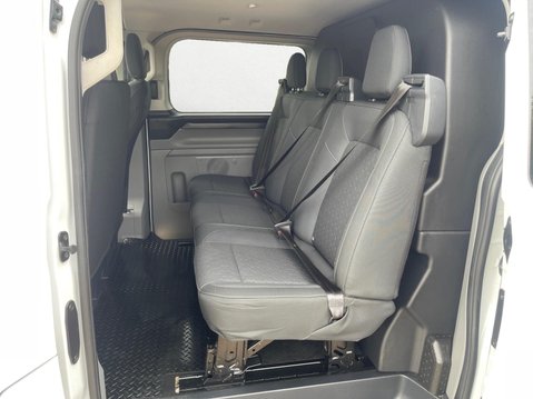 Ford Transit Custom 2.0 320 EcoBlue Limited Crew Van Auto L1 H1 Euro 6 (s/s) 5dr 15