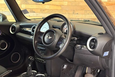 Mini Clubman 1.6 Cooper Estate 5dr Petrol Auto Euro 6 (122 ps) 7