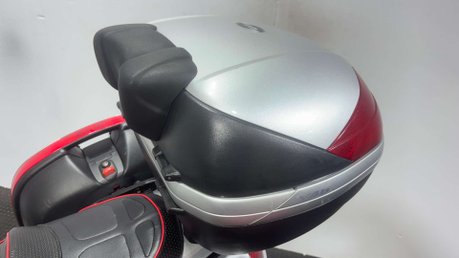 Kawasaki ZZR 2004 ONLY 29K FULL LUGGAGE NEW MOT SERVICED BIG CC TOURER 32