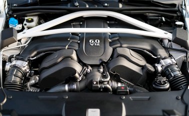 Aston Martin Zagato Vanquish Volante 33