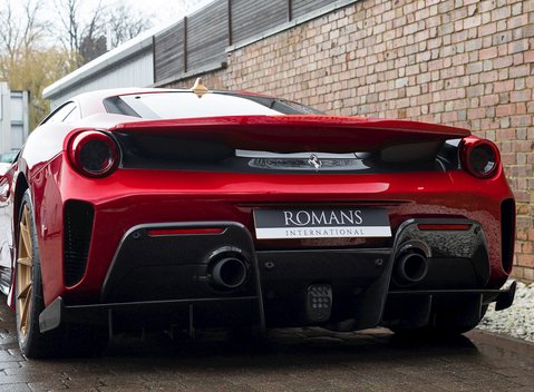 Ferrari 488 Pista 22