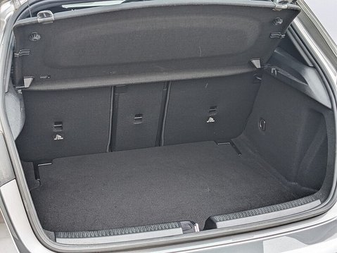 Mercedes-Benz A Class A 250 AMG LINE PREMIUM 20