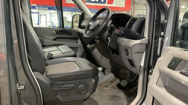 Volkswagen Crafter AUTO LWB L3H2 High Roof Trendline Air Con Sensors EURO 6 9