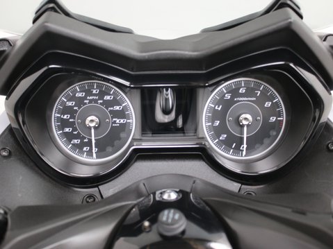 Yamaha Xmax X-MAX 300 (CZD 300-A) 15
