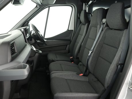 Renault Master MM35 Blue dCi 150 Advance Auto + Rear Camera 10