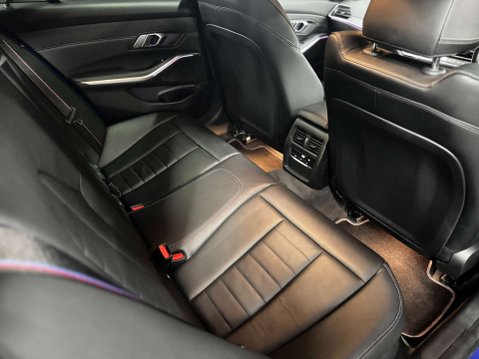 BMW 3 Series 3.0 M340d xDrive MHEV Auto 4WD 4dr 29