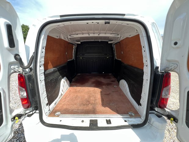 Vauxhall Combo LWB L2H1 (SOLD) Low Roof Sportive 2300 Air Con Sensors EURO 6 NO VAT 12