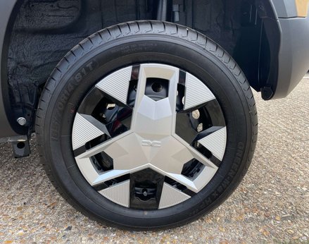 Dacia Spring Spring Expression EV 5dr (26.8 KWH) 45 BHP MODEL 13