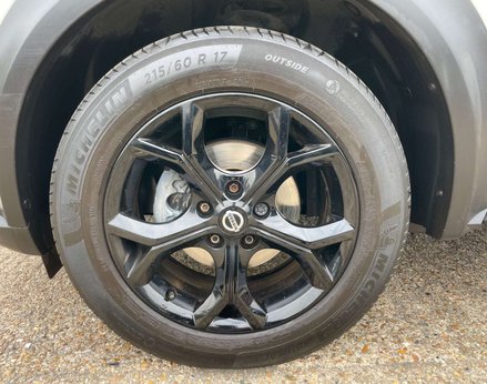 Nissan Juke 1.0 Juke N-Connecta DiG-T 5dr 15