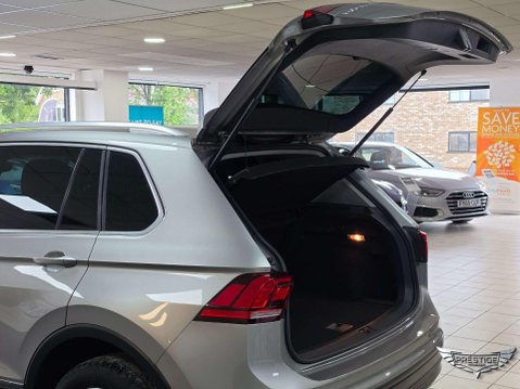 Volkswagen Tiguan 2.0 TDI BlueMotion Tech SE Navigation 4Motion Euro 6 (s/s) 5dr 41