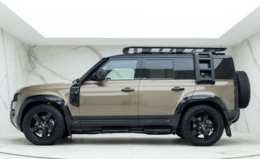 Land Rover Defender 110 D250 First Edition 2