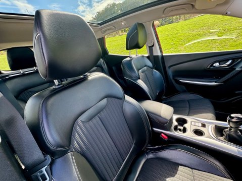 Renault Kadjar SIGNATURE NAV TCE 17