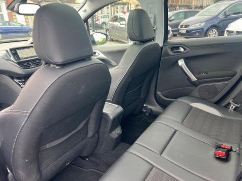 Peugeot 2008 1.2 PureTech Allure Premium EAT Euro 6 (s/s) 5dr 23