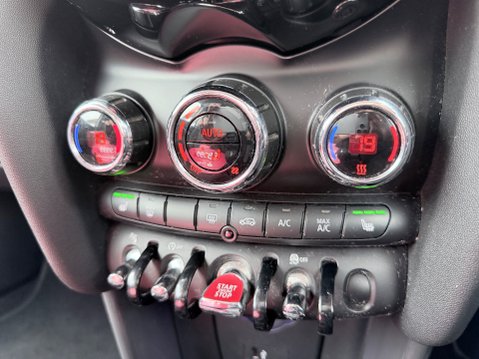 Mini Hatch 1.5 COOPER CLASSIC 16