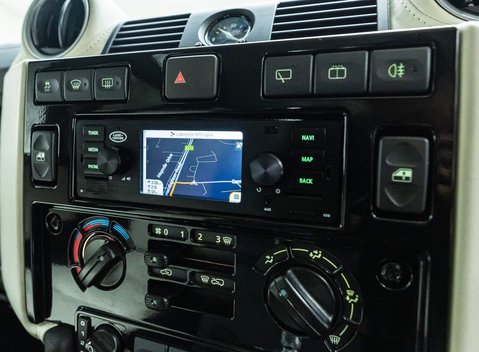 Land Rover Defender 110 Works V8 70th Edition 14