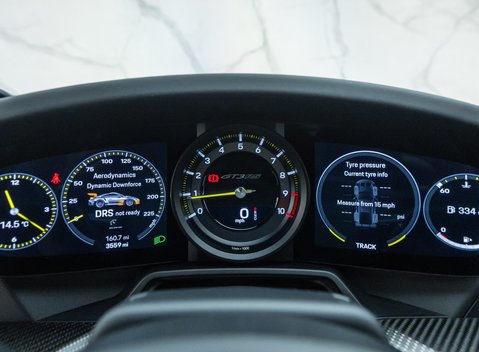 Porsche 911 GT3 RS (992) 22