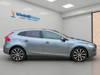 Volvo V40 2.0 T2 Inscription Euro 6 (s/s) 5dr