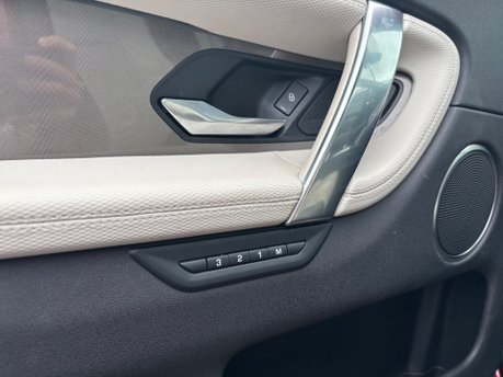 Land Rover Discovery Sport 2.0 D180 MHEV R-Dynamic SE SUV 5dr Diesel Auto 4WD Euro 6 (s/s) (180 ps) 12