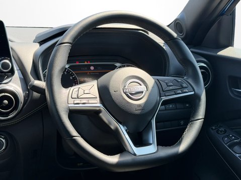 Nissan Juke 1.0 DiG-T 114 N-Connecta 5dr 17