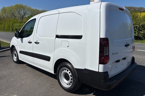 Citroen Berlingo 750 L2 1.6 Hdi 90 ps - Dog Van with Air Conditioning - Ex MOD 6