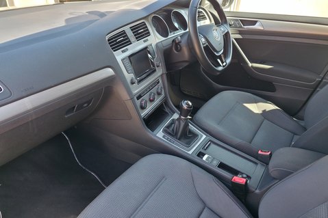 Volkswagen Golf MATCH TSI BLUEMOTION TECHNOLOGY..10 SERVICES..LAST OWNER 9 YEARS.. 5
