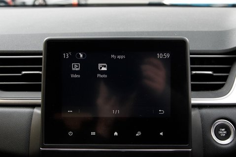 Renault Captur TECHNO E-TECH 28