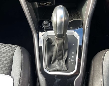 Volkswagen T-Roc 1.5 T-Roc R-Line TSi Evo Semi-Auto 5dr 56