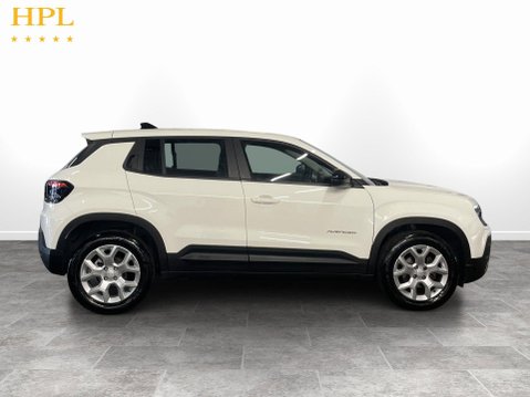 Jeep Avenger 1.2 Altitude SUV 5dr Petrol Manual Euro 6 (s/s) (100 ps) 8