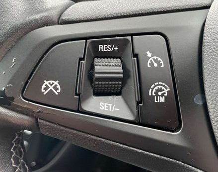 Vauxhall Corsa 1.4 Corsa Griffin 3dr 43