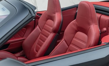 Porsche 911 Turbo S CABRIOLET (992) 39