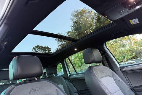 Volkswagen Tiguan R-LINE TECH TDI 4MOTION DSG -TOWBAR -ELECTRIC TAILGATE -KEYLESS -CARPLAY 54
