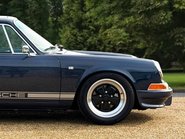 Porsche 911 CARRERA 3.2 BACK-DATE 13
