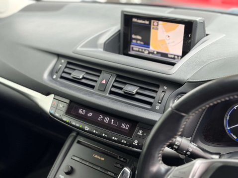 Lexus CT 1.8 CT 200h Luxury CVT 5dr 14