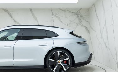 Porsche Taycan 4S Sport Turismo 26