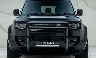 Land Rover Defender 90 V8 P525 Urban 4
