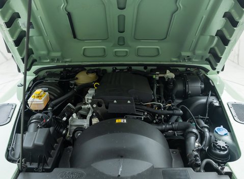 Land Rover Defender 110 HERITAGE 40