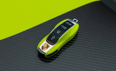 Porsche Cayman GT4 RS (718) 45